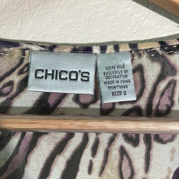 Chico’s Animal Print Silk Top Size 2 - Picture 3 of 14